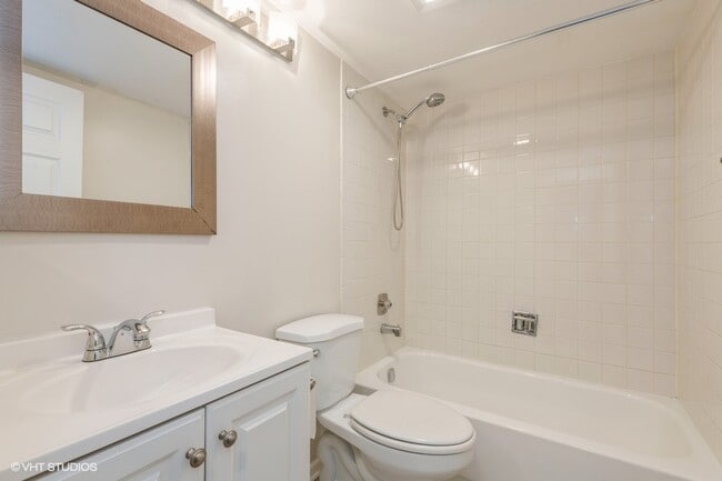 Photo - 1010 Wesley Ln