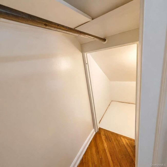 Photo - 48-43 201st St