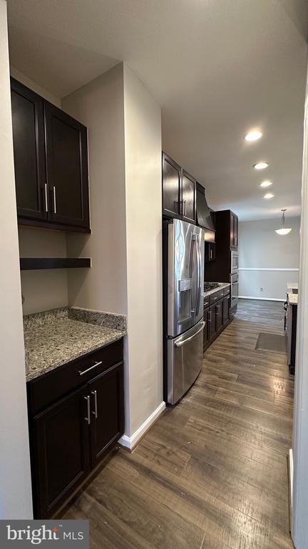 Photo - 930 Forsythia Ln