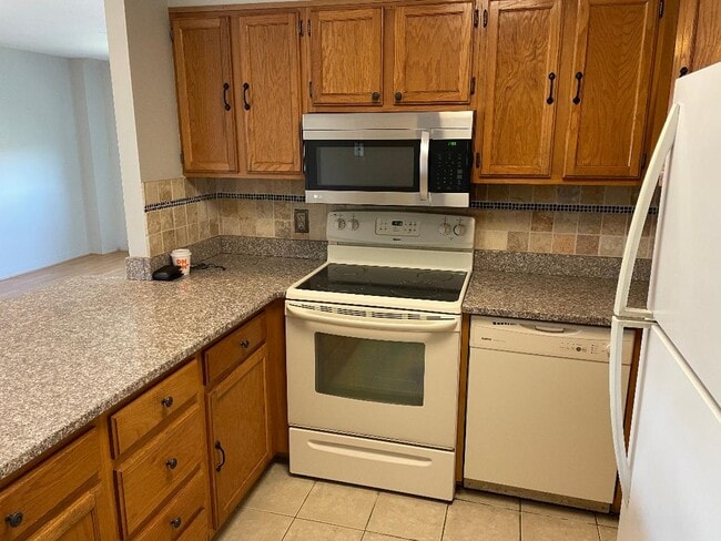 Photo - 51 Schuyler Ave Unit 7A