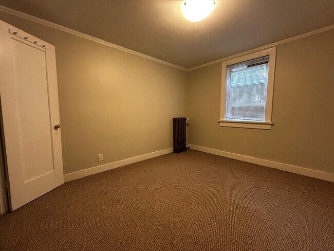 1086 W 10th Ave Unit 9