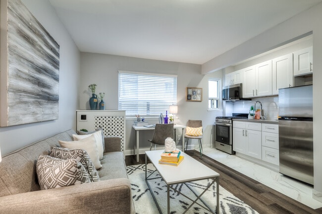 Building Photo - Beautiful New Studio Apartment Available i... Unit 311