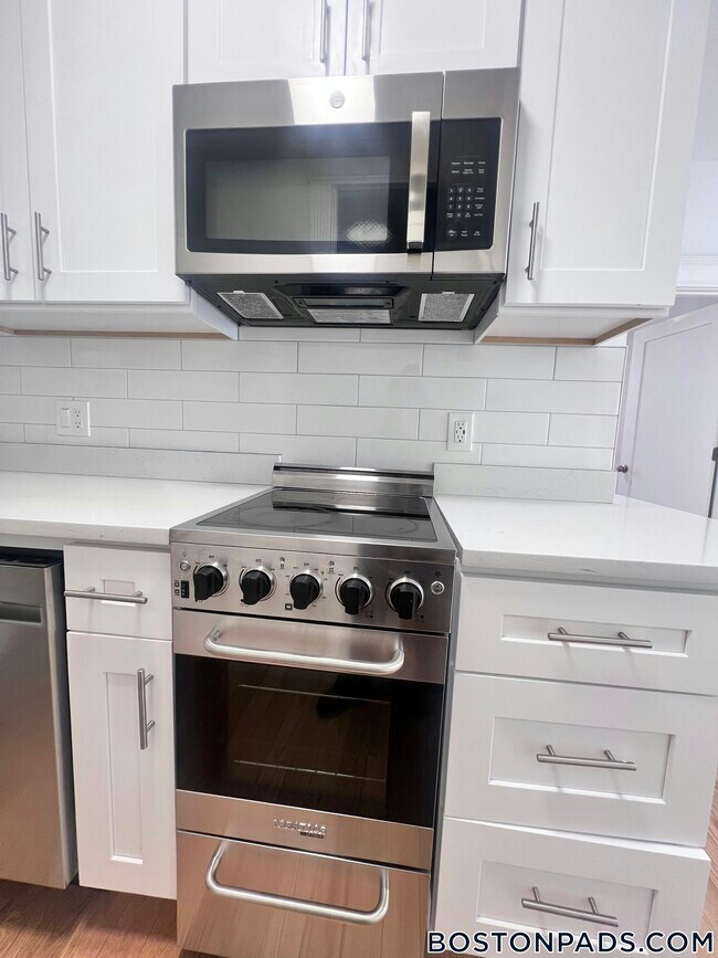 Photo - 175 Hemenway St Unit 15