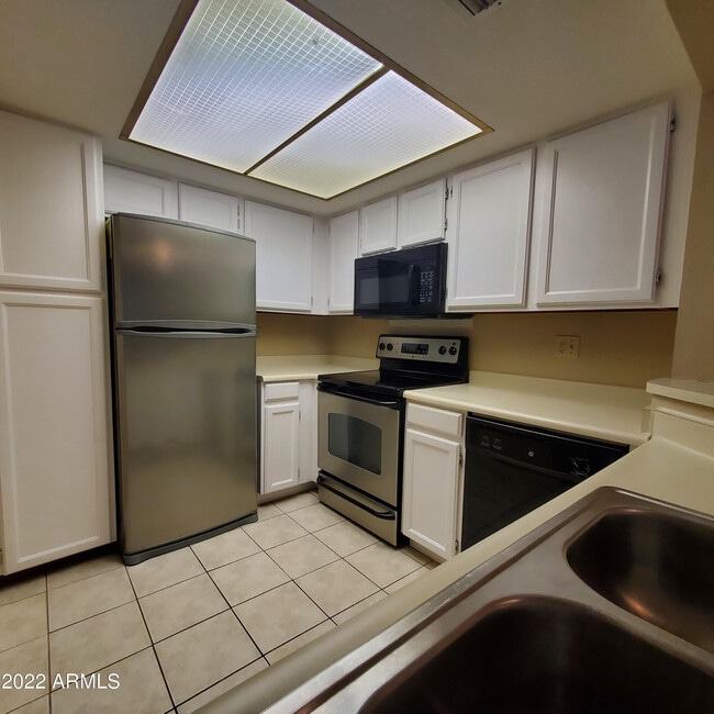 Photo - 1645 W Baseline Rd