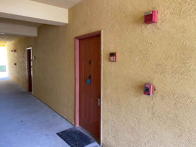 Photo - 10831 Windsor Walk Dr Unit 1103