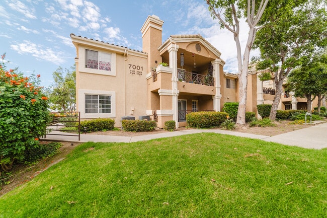 Building Photo - 7001 Ballena Way Unit #32