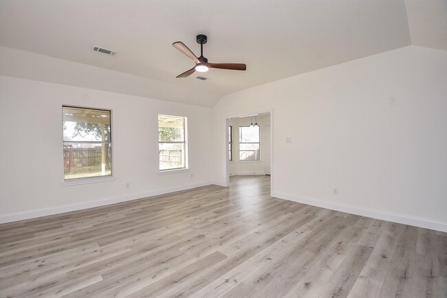 Photo - 2502 6th Ave N