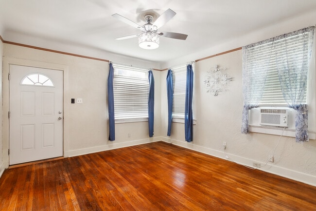 Photo - 7707 Green St Unidad 7707 Green St. N.O.70118