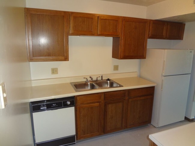 Photo - 1214 Orchard