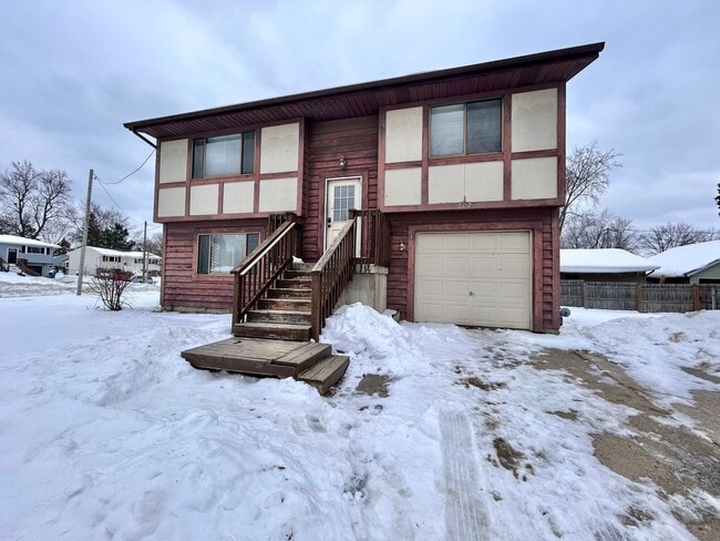 Photo - Three Bedroom Home in Walker