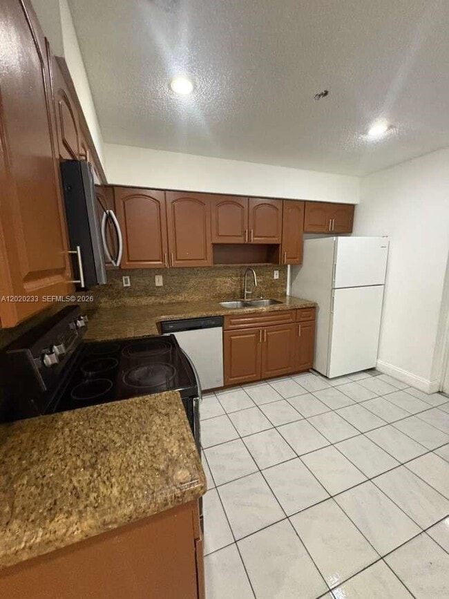 Photo - 4760 SW 66th Terrace Unit 2
