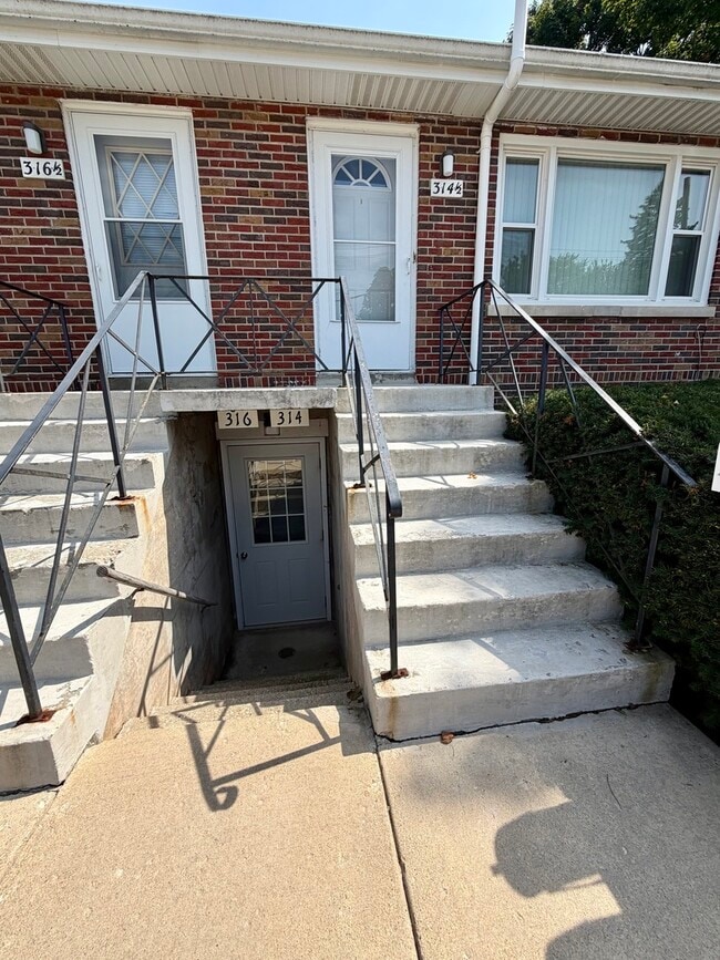 314 N Locust St