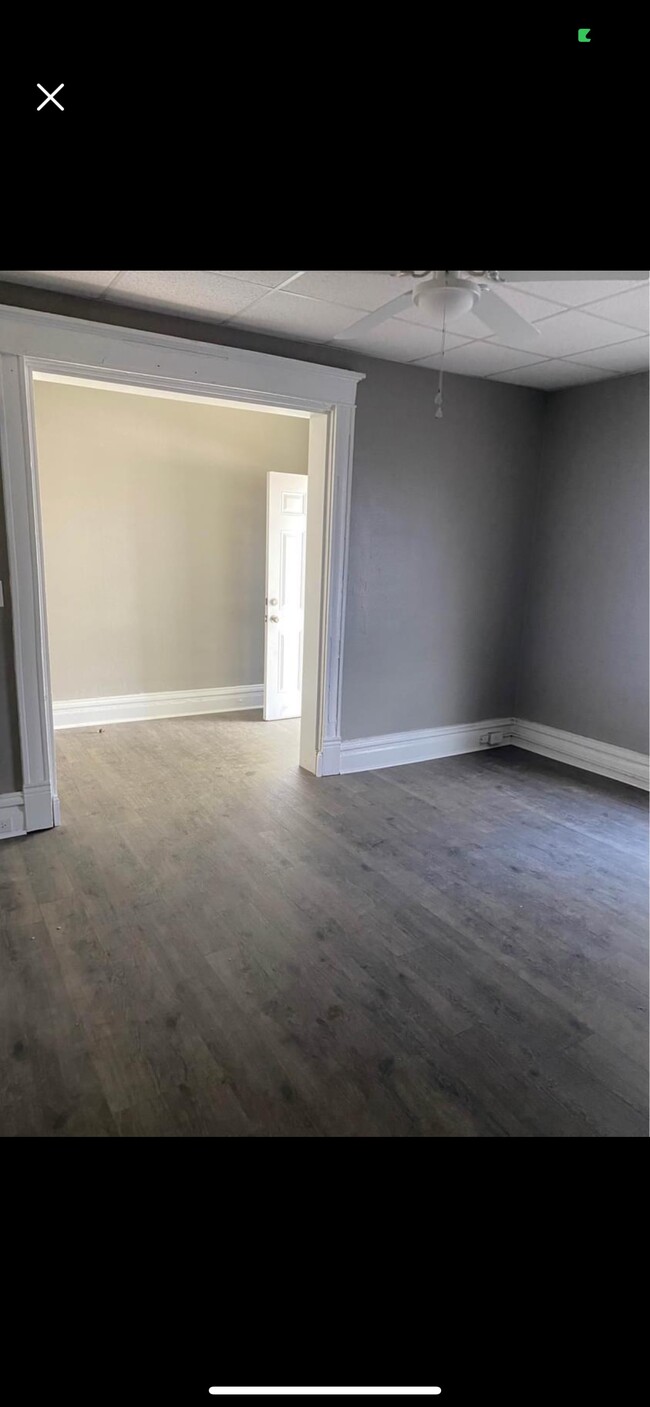 Living Room - 428 13th St Apartments Unit 428