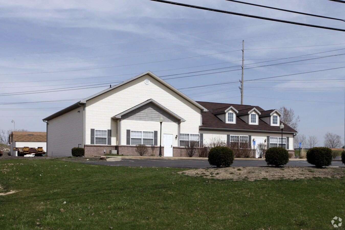Camelot Village - Camelot Village Apartments