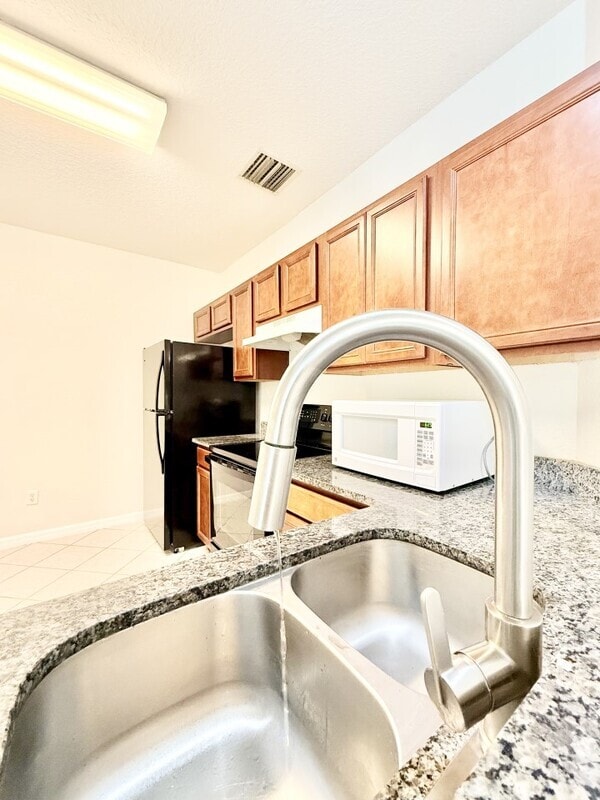 Photo - 429 Newmont Cir