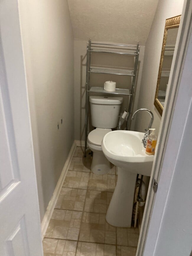 Photo - 3103 Shadow Walk Ln Unit Basement apartment