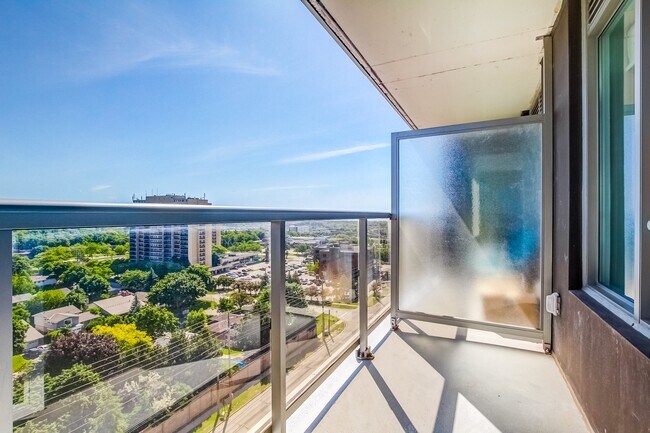 Photo - 1235 Marlborough Court