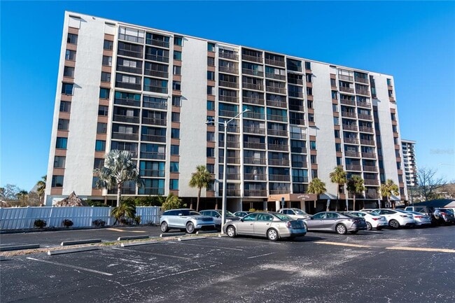 Photo - 255 Dolphin Point Unidad 414