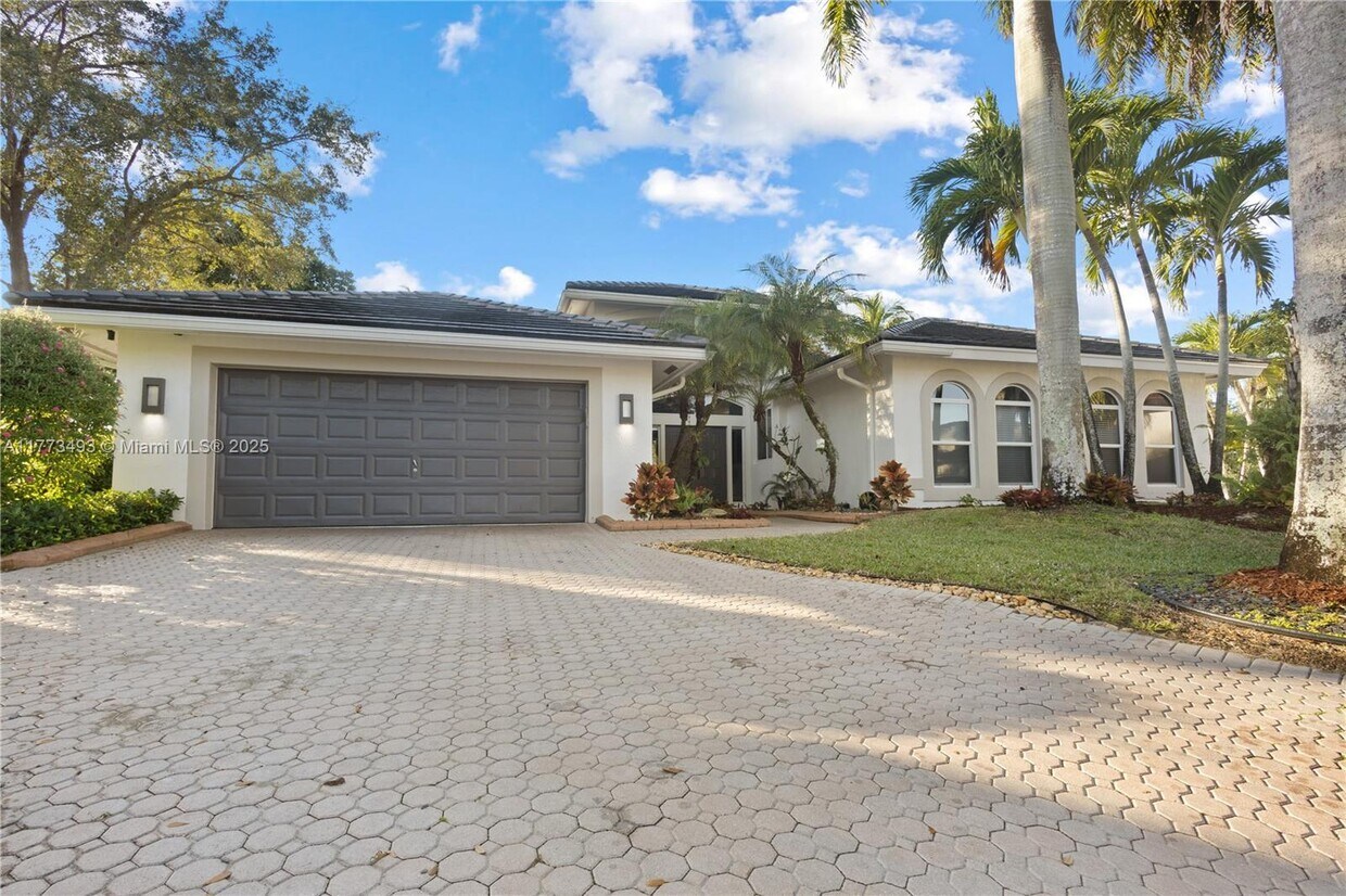 Photo - 3719 Oak Ridge Cir (Weston, FL)