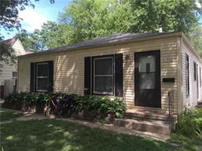 Building Photo - 2307 37th St