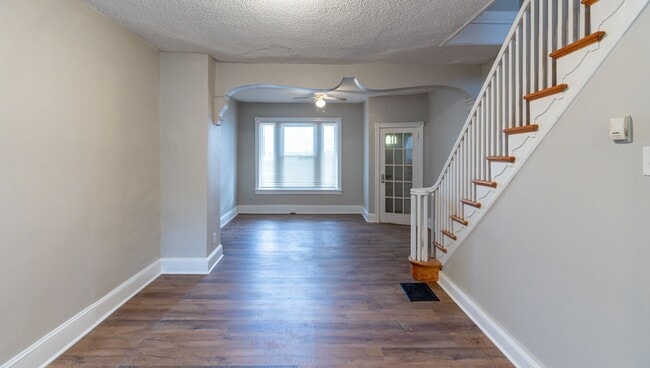Photo - Newly remodeled 3 bedroom Grays Ferry Area