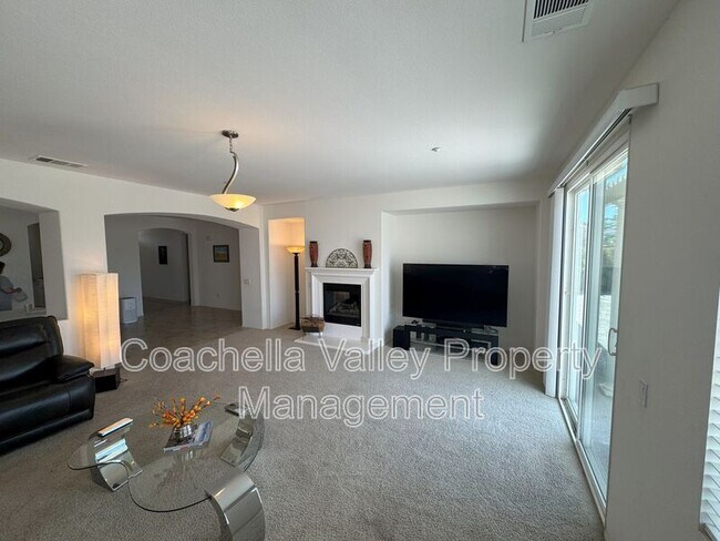 Photo - 1290 Esperanza Trail