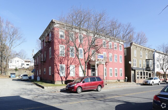 Photo - 3015 Main St Apartments