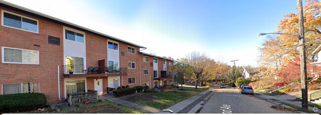 Building Photo - 129 Baywood Ave Unit 2D4 Rental