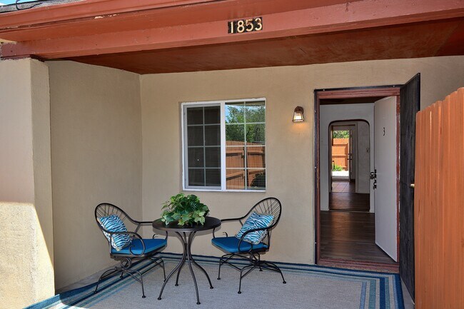 Covered portal - 1853 Mann St Unit #3