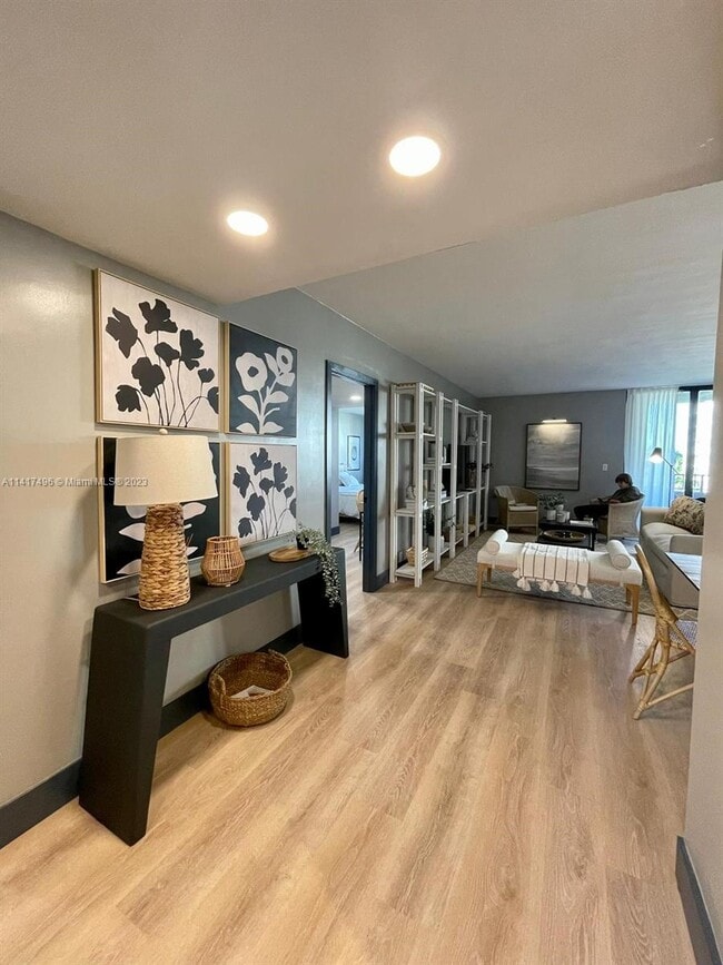Photo - 141 Crandon Blvd Unit 433