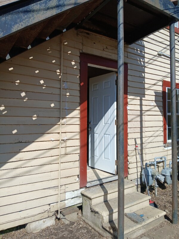 Photo - 505 E Main St