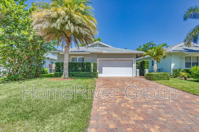 Photo - 17734 Evangeline Ave Casa