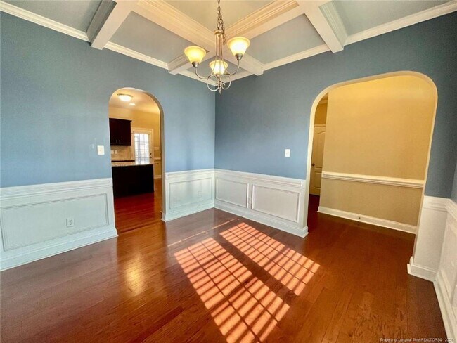 Photo - 2108 Ingate St