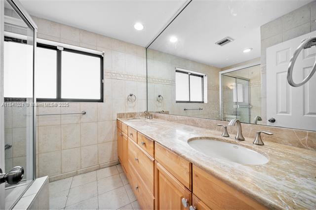 Photo - 19402 NE 19th Ct