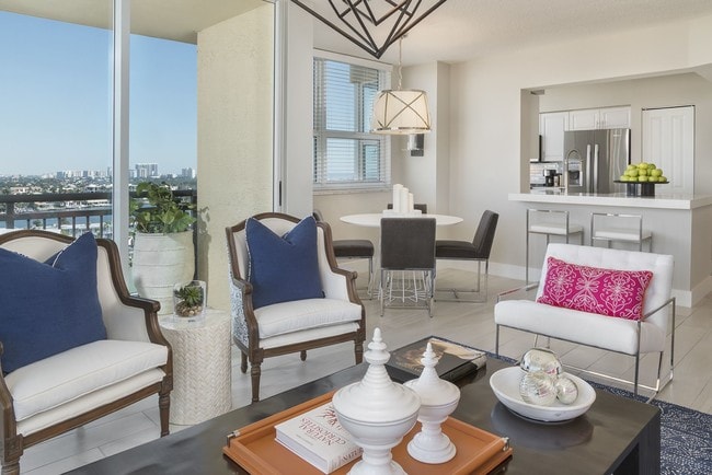 2BD, 2 BA - 1,481 SF