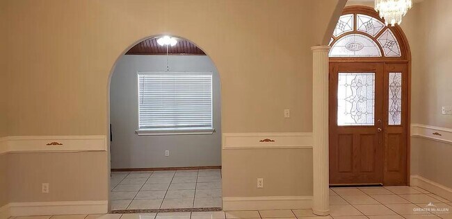Photo - 24 Lark Ave