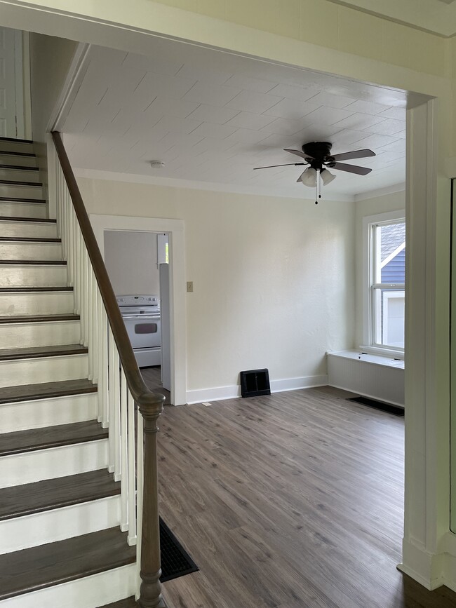 Photo - 26 Hoffman Ave