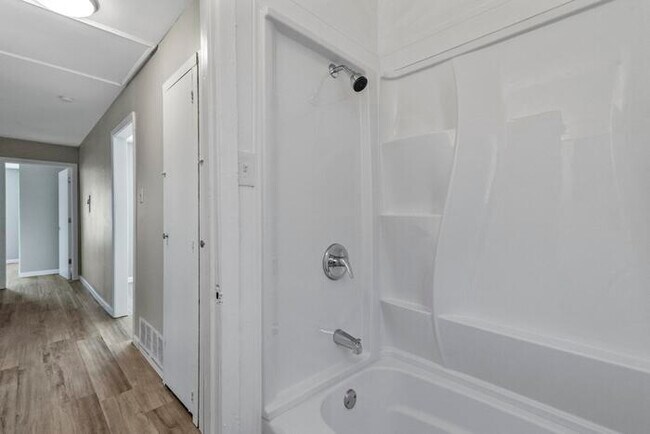 Photo - 3 Pershing Dr