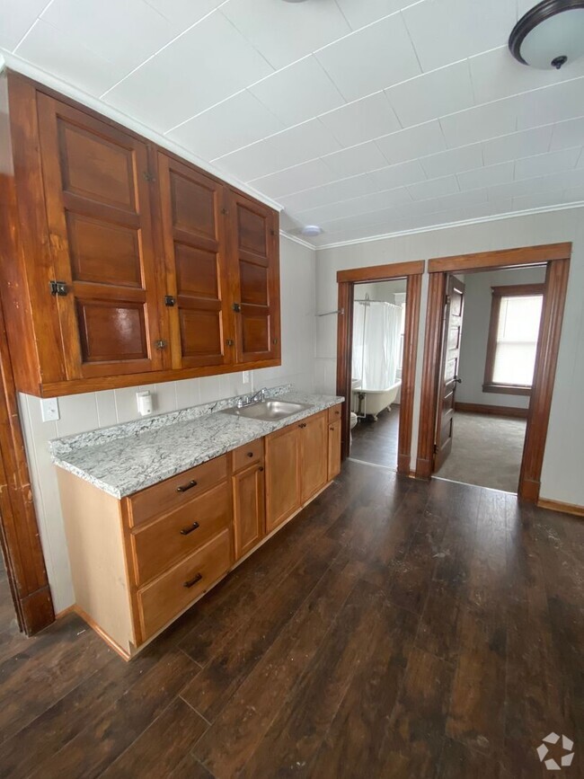 Building Photo - 27 Lincoln Ave Unit 27 LINCOLN AVE 2ND FLOOR Rental