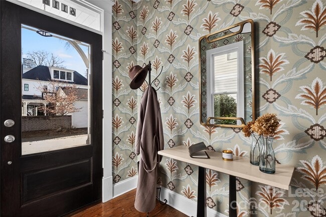Photo - 611 N Pine St