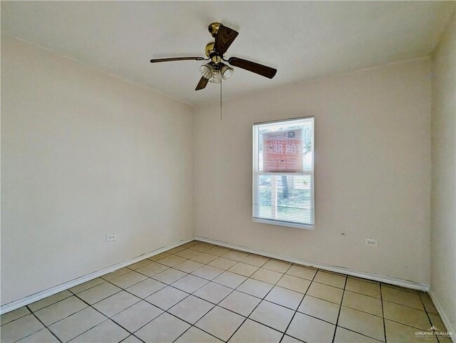 Photo - 1811 Perkins Ave Unit 1