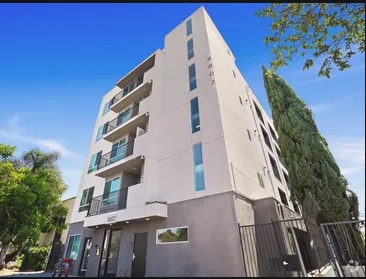Building Photo - 8802 Van Nuys Blvd Unit 404 Rental