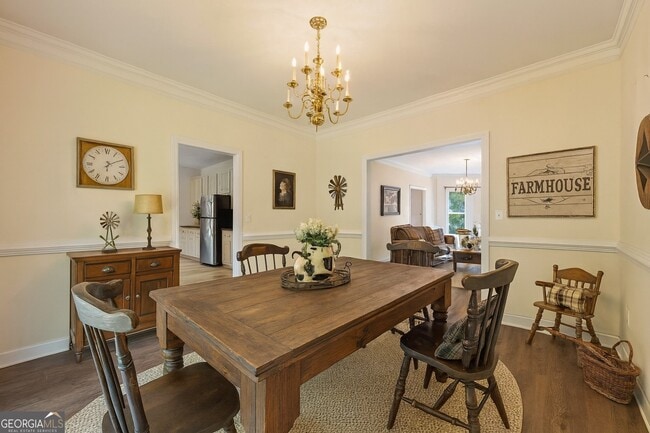 Photo - 219 Deerhill Dr