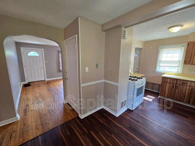 310 Claremont Ave