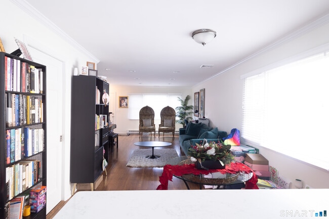 Photo - 31 Hollow Wood Ln