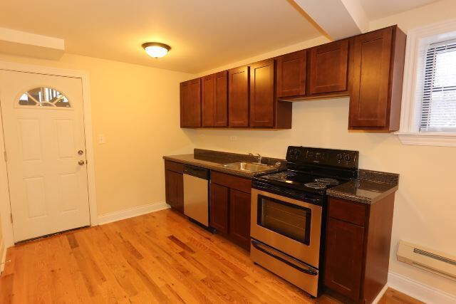 Photo - 1130 W Oakdale Ave Unit S-G