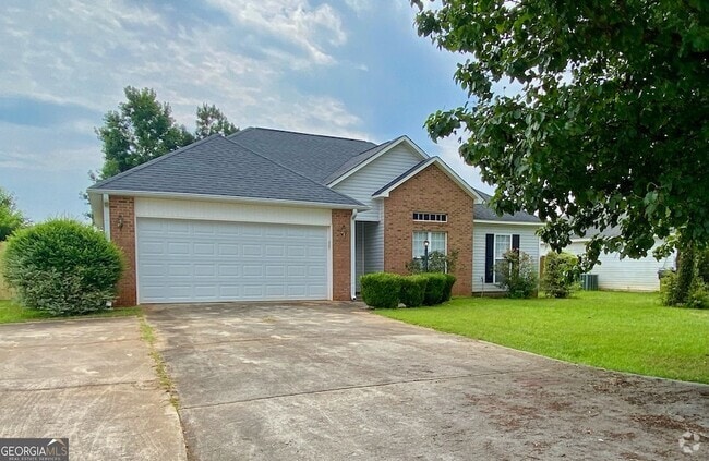 Building Photo - 105 Luster Ct Rental