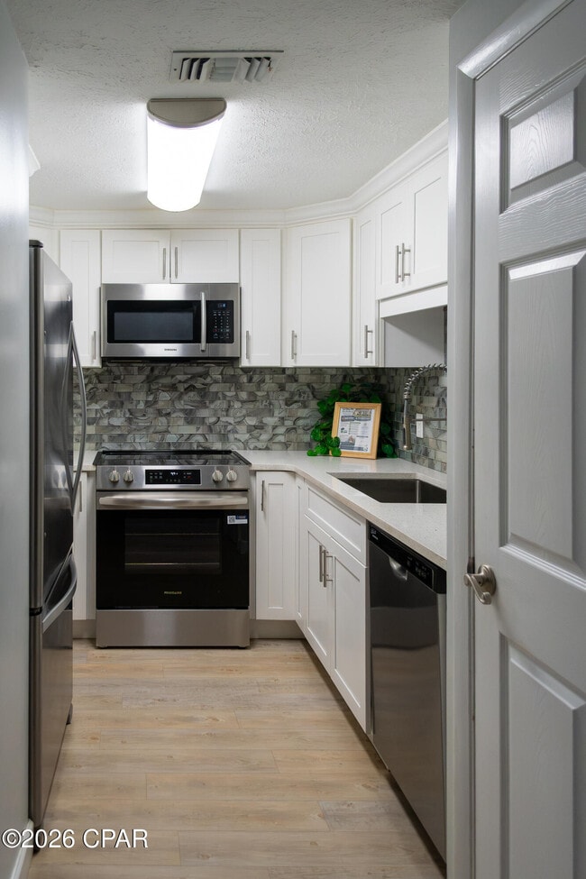 Photo - 1029 Bradley Cir