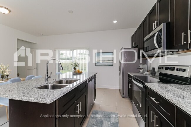 Photo - 656 Hudson Valley Dr