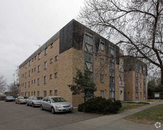 Building Photo - Campus Park Apartments